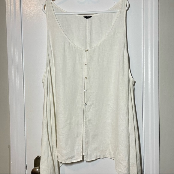 VIVID LINEN HANDKERCHIEF SLEEVELESS OFF WHITE TOP SIZE 3X - Picture 6 of 10